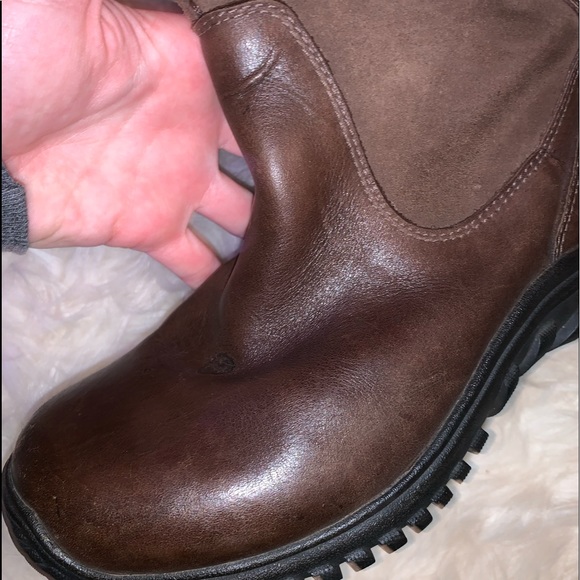 UGG Bandon Snow Boots - Picture 7 of 8